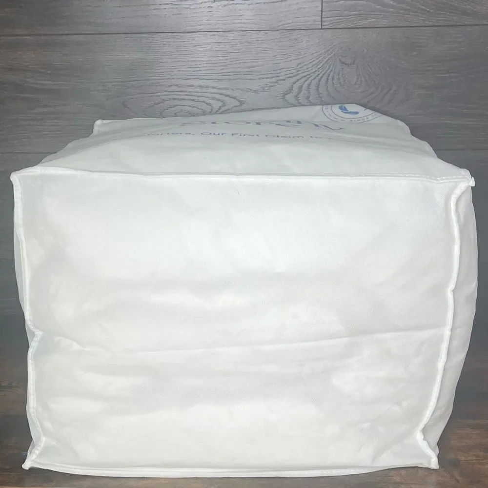 The Company Store Luxe Olympia Down Extra Warmth Comforter in White. Full Size.